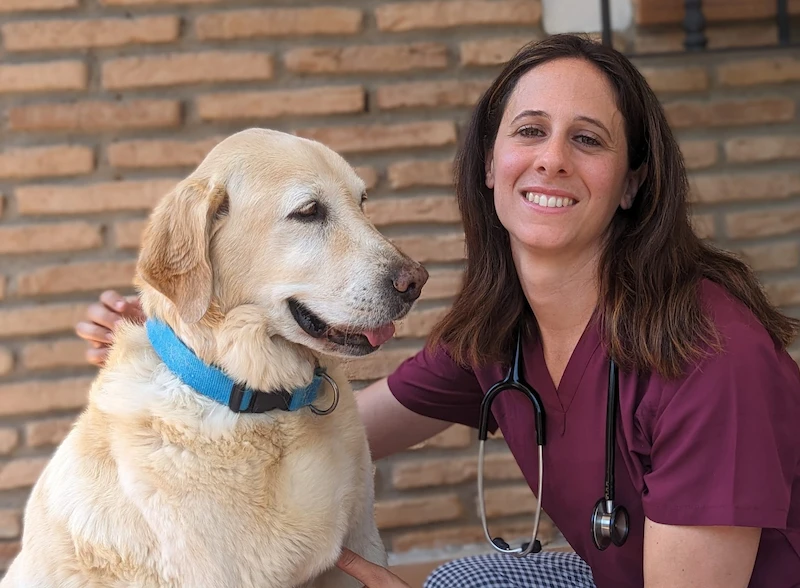 Azahara Fernández Rojano Veterinaria